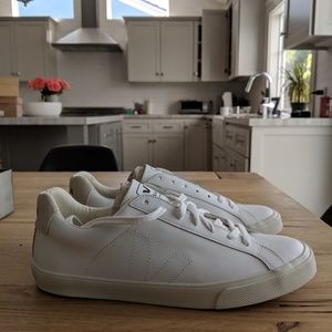 veja esplar white mens